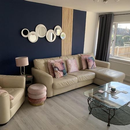 Crowthorne House, Beautiful 3 Bedroom Home For Upto 8 Guests, With Sofa Bed Cul-De-Sac With Private Driveway Ноттингем Экстерьер фото